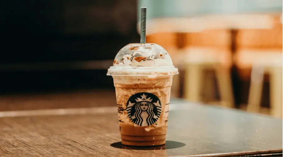Como o Starbucks se tornou o principal copo de café do mundo